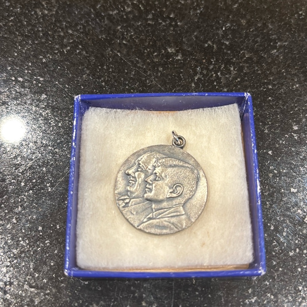 ❤️FINAL❤️NWT Kennedy Johnson Inaugural Ball Charm